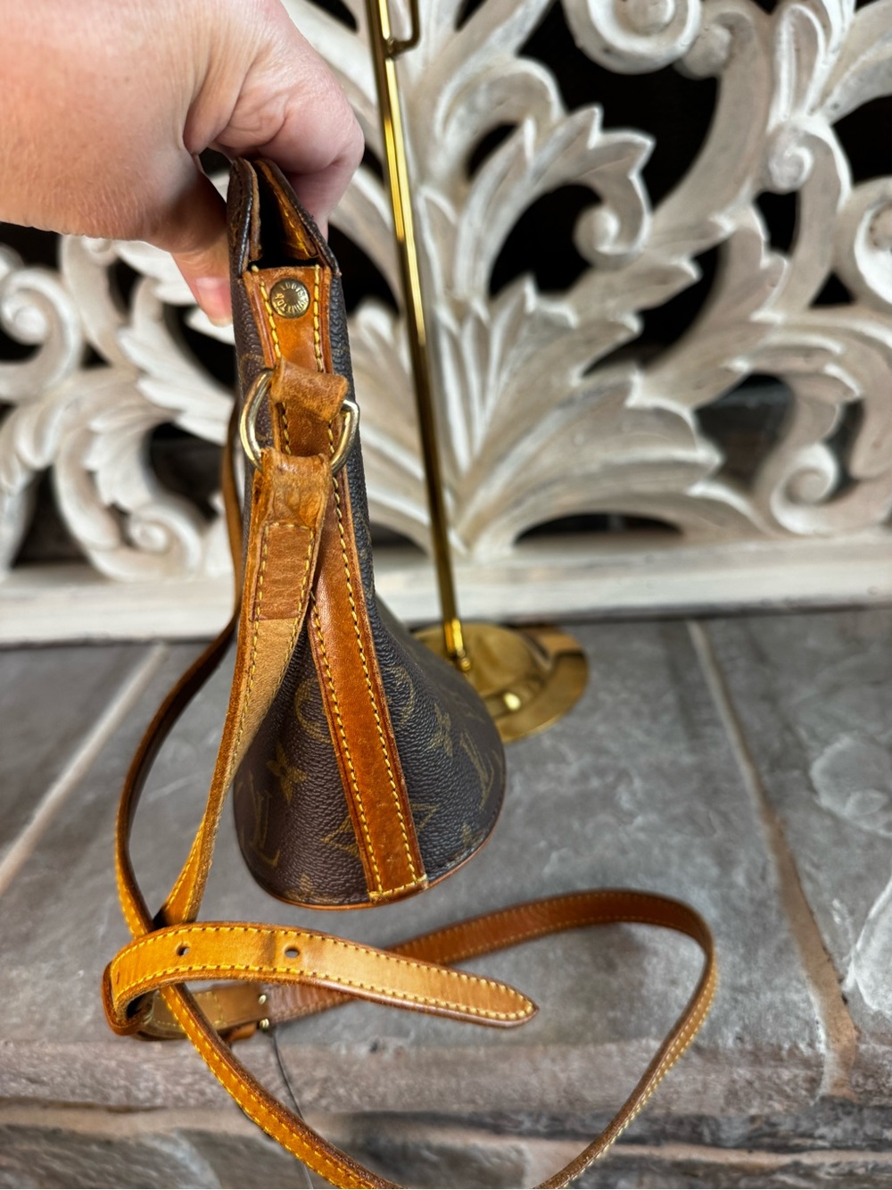 Vintage Louis Vuitton Drouot Monogram Canvas Crossbody with Tan Strap - Picture 3 of 8
